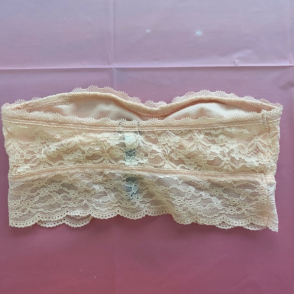 Lace Bandeau - Picture 2 of 3